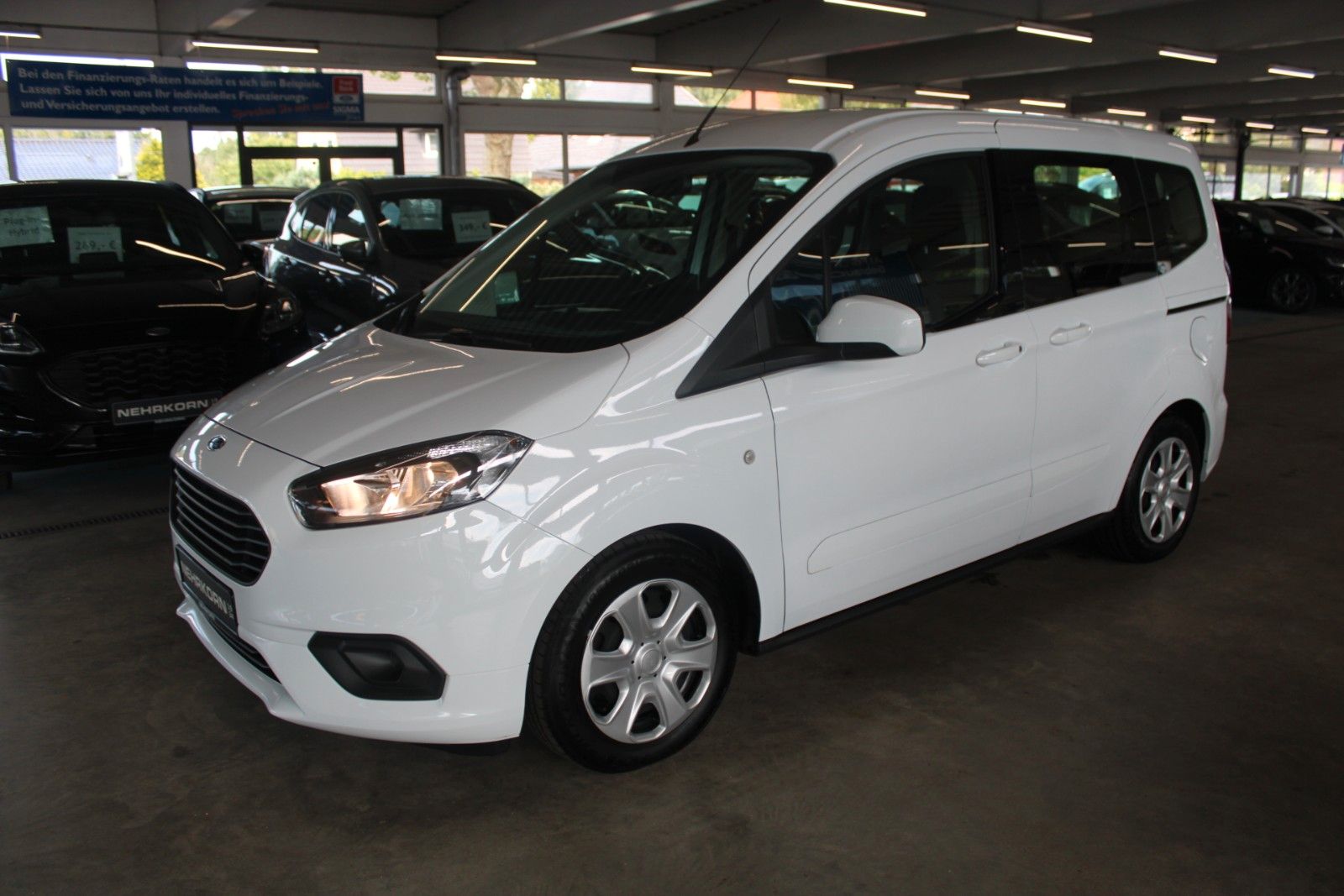 Fahrzeugabbildung Ford Tourneo Courier 1.5 TDCi Trend AHK KLIMA WinterP