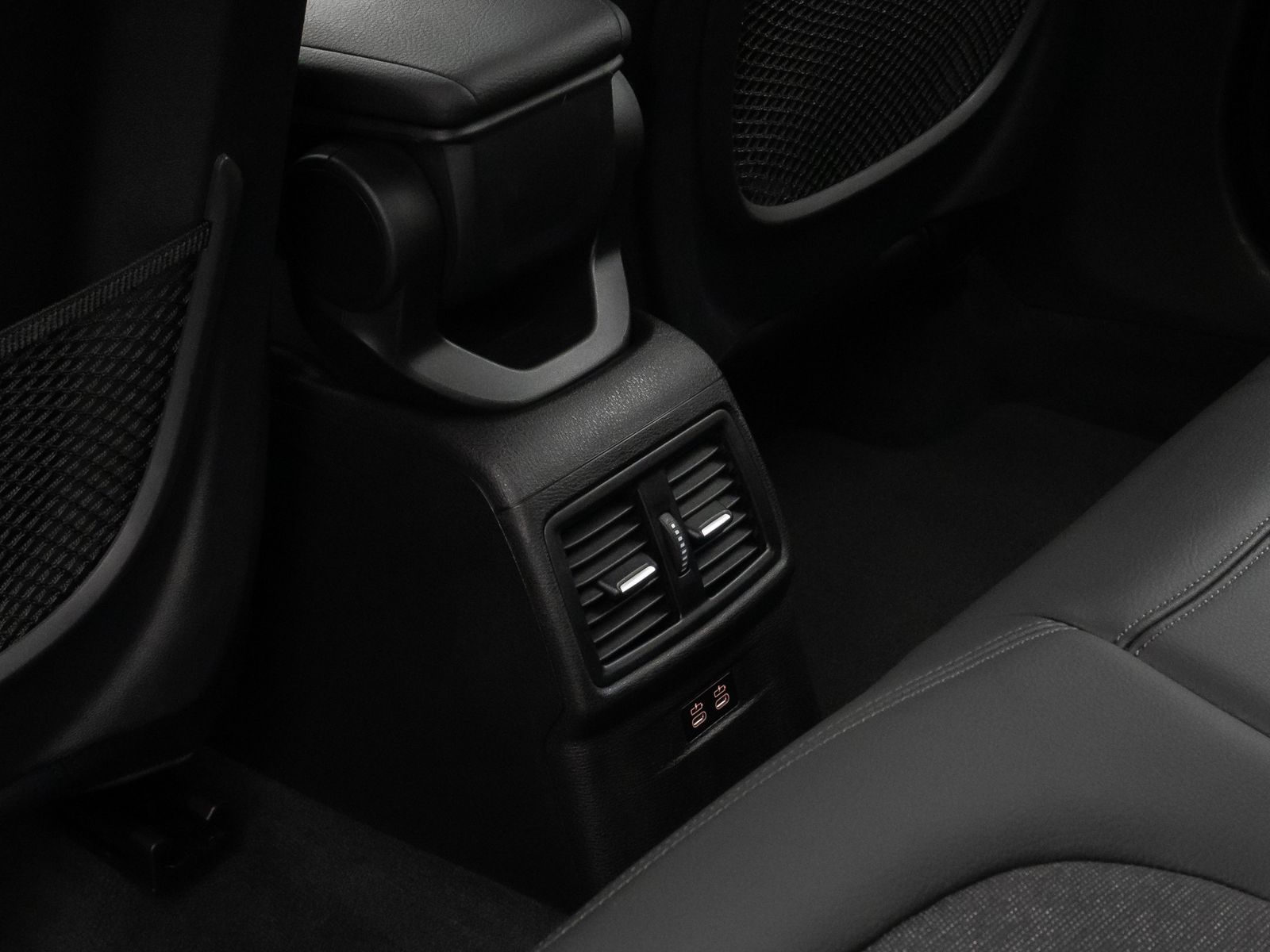 Fahrzeugabbildung BMW X1 xD25e Kamera DAB Komfort Sportsitz Parkassist