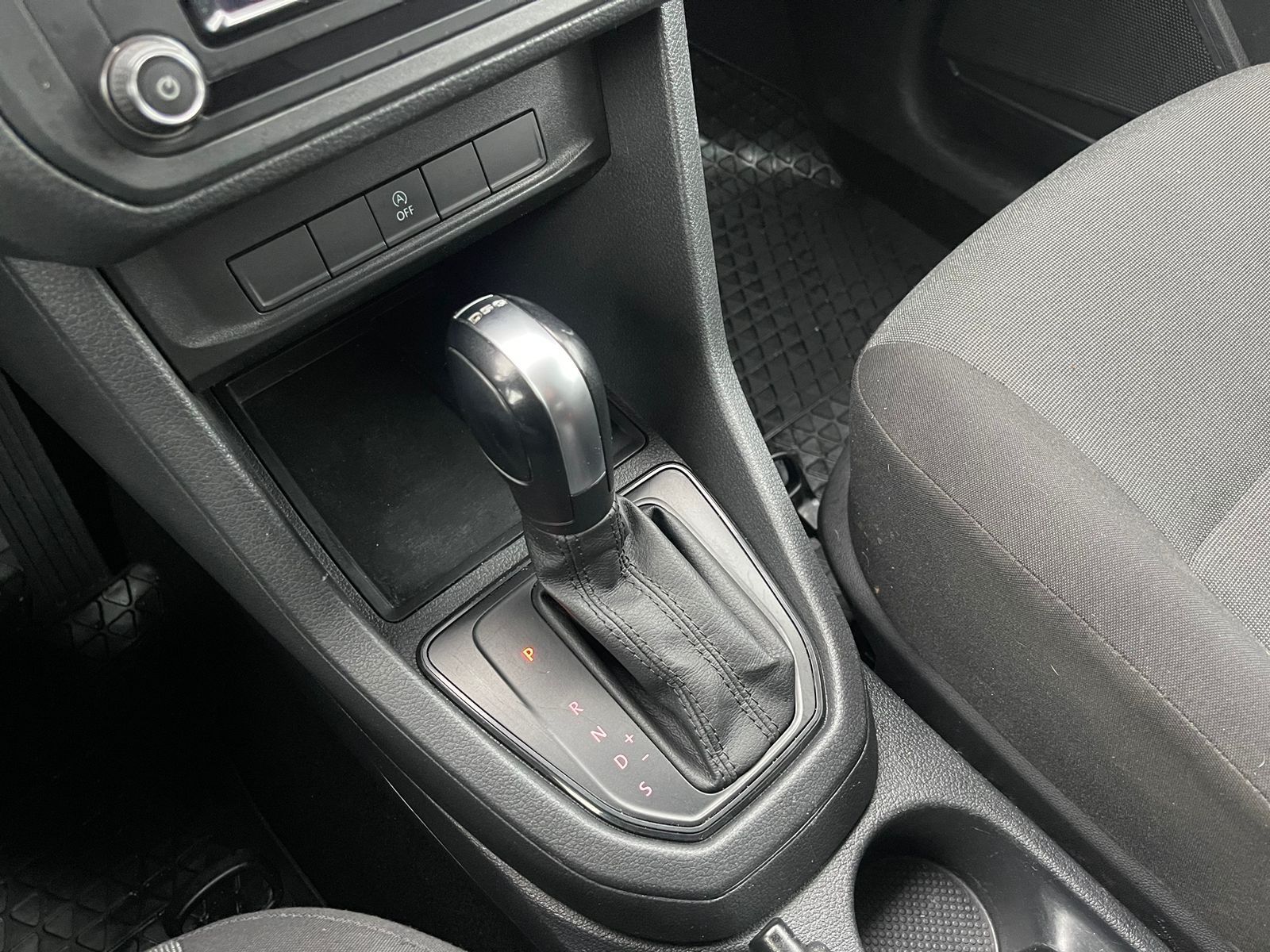Fahrzeugabbildung Volkswagen Caddy 2.0 TDI Kasten Lang*DSG*LED*1.Hand*TOP*