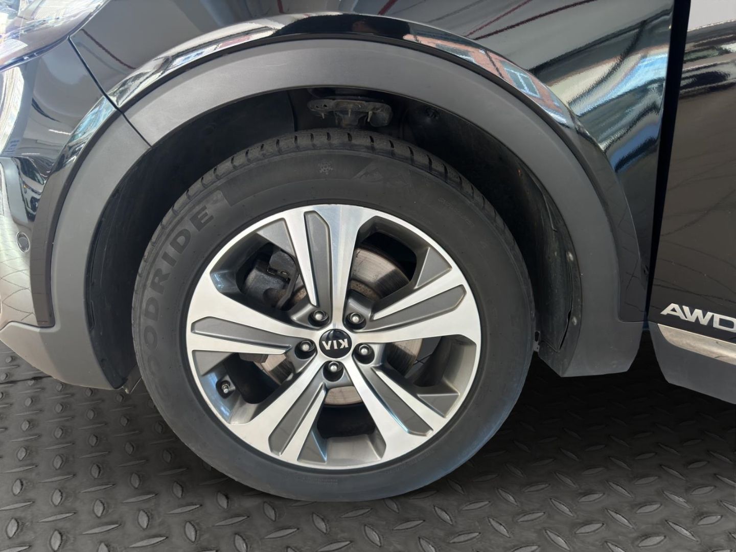 Fahrzeugabbildung Kia Sorento Platinum Edition 4WD HUD PANO 360 Kamera