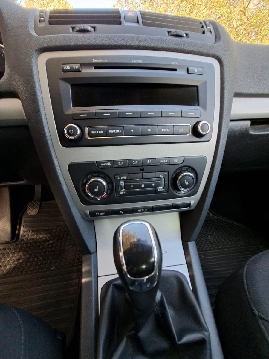 Skoda Octavia 2012 — photo 8
