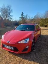 Toyota GT86 2,0-l-Boxermotor Automatik - - rote Toyota GT86