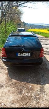 Mercedes-Benz W203  - schwarze Mercedes-Benz 230