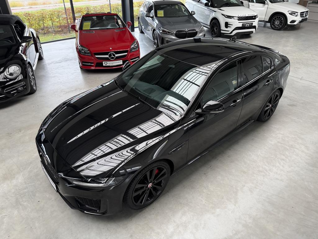 Jaguar XE