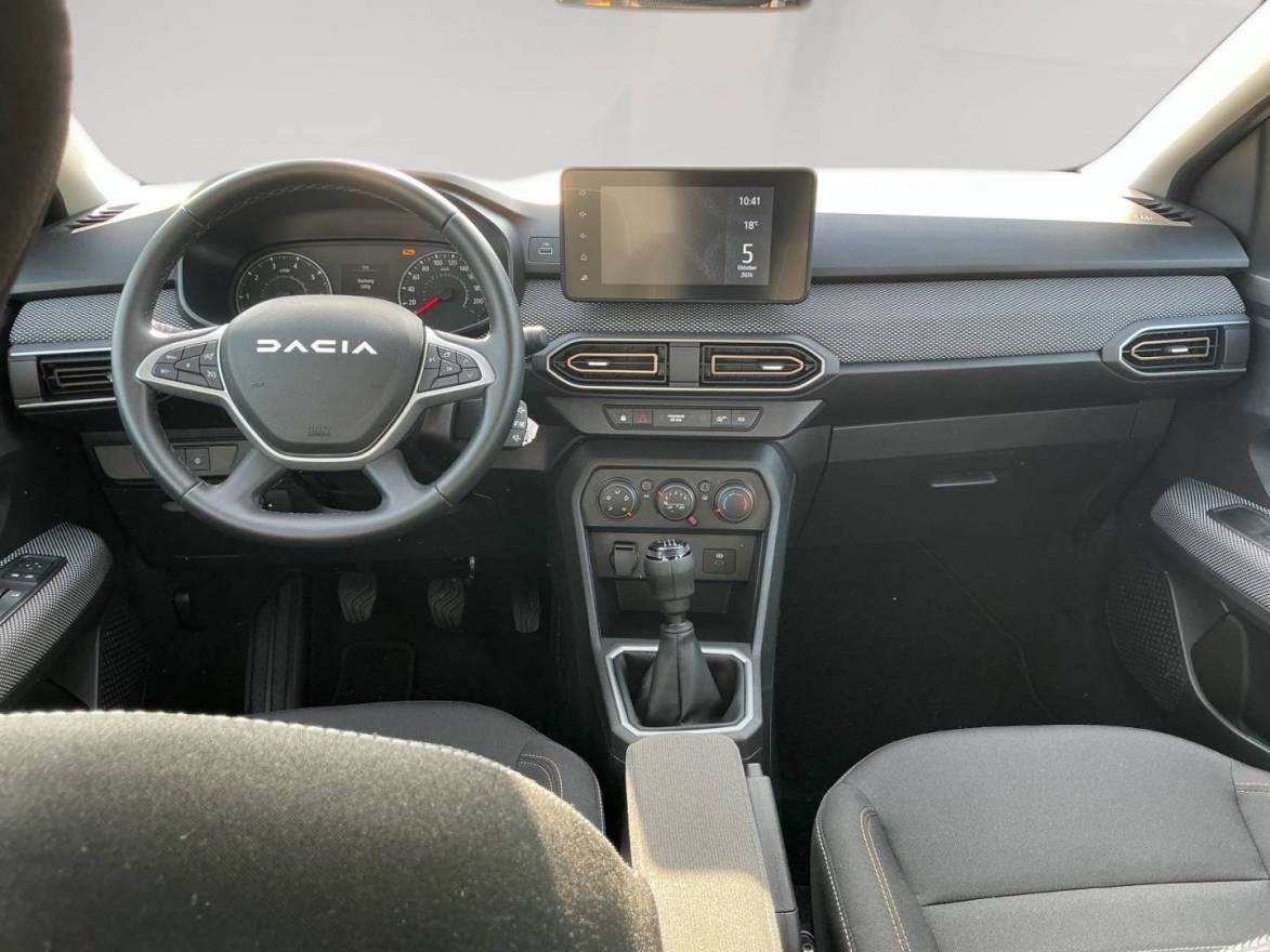 Fahrzeugabbildung Dacia Sandero Stepway Expression ECO-G 100