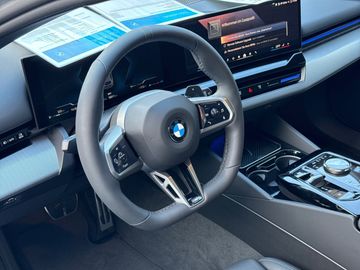 BMW 520d xDrive M Sportpaket Head-Up HK HiFi DAB