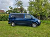 Volkswagen T5 Caravelle ideal zum Ausbau! - gebrauchte VW T5 Caravelle aus dem Jahr 2006