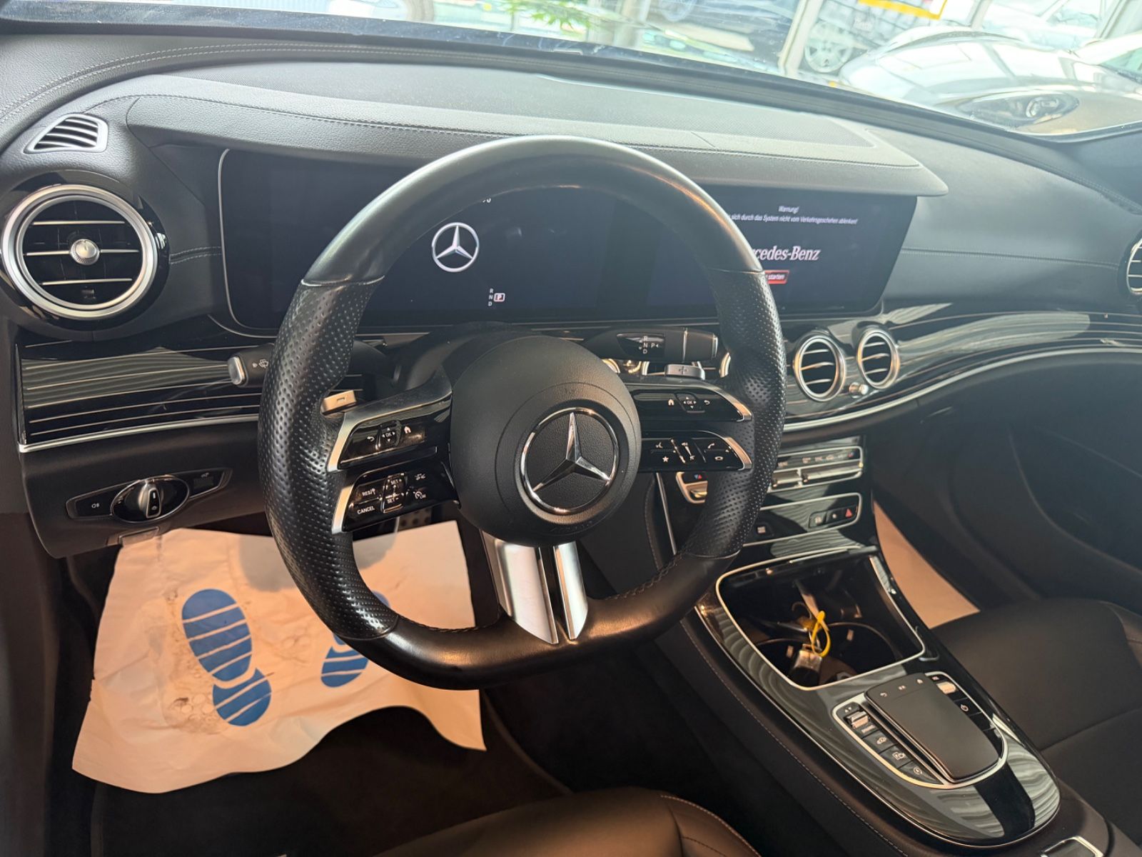 Fahrzeugabbildung Mercedes-Benz E 400 4Matic*AMG-Line*Burmester