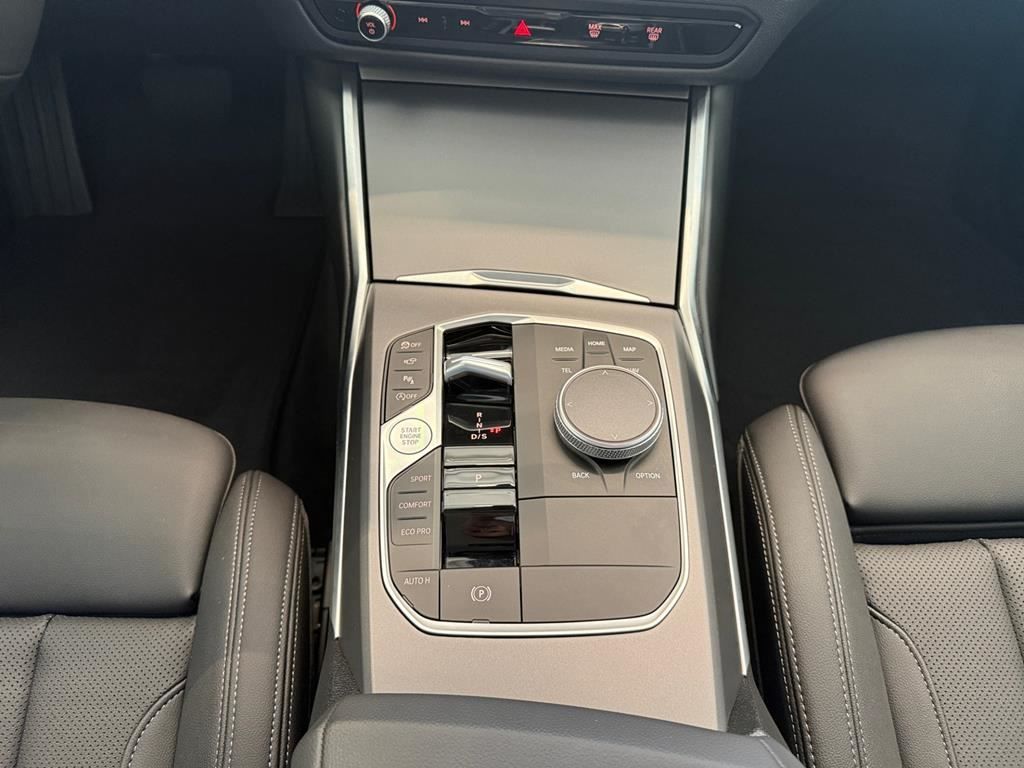 BMW 318i Touring Aut. Innovation+Comfort+Driv.Ass.+ foto 12