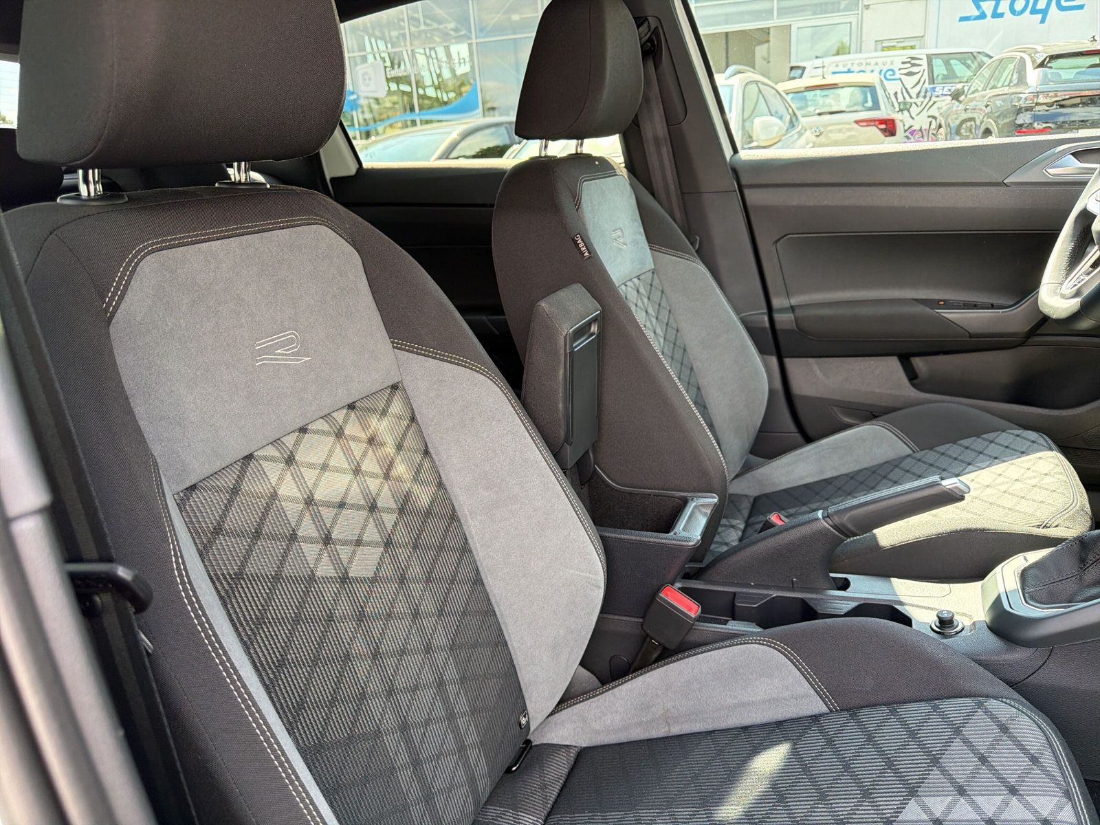 Taigo R-Line TSi DSG Navi AZV Kamera