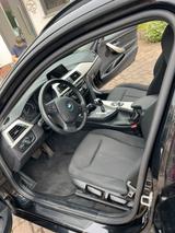 BMW 318d Touring - BMW 318: Schwarz, 318d