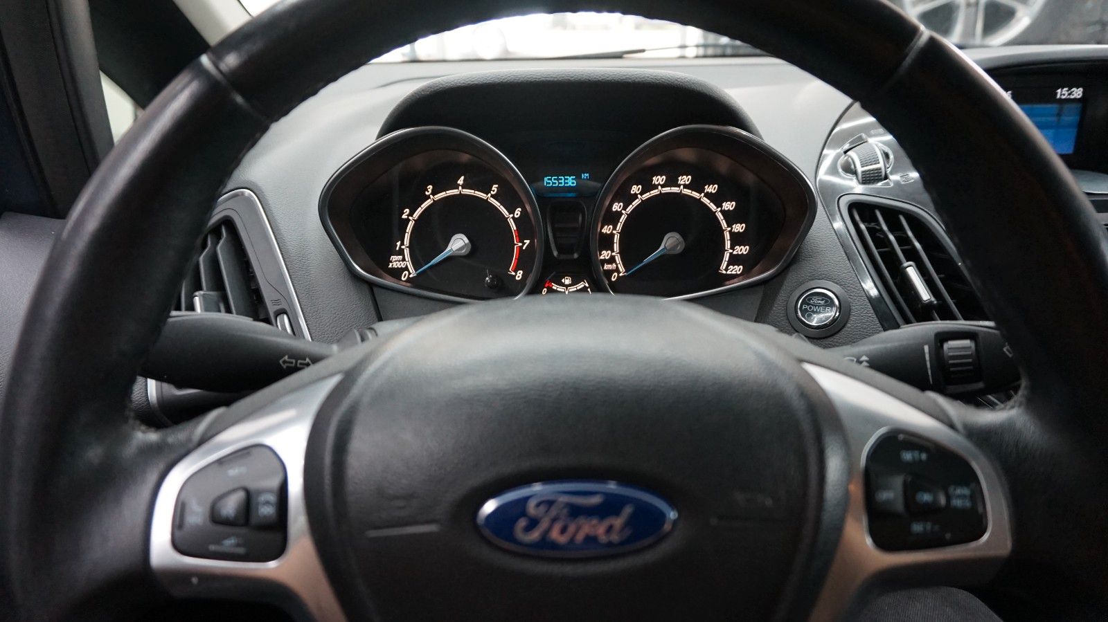 Fahrzeugabbildung Ford B-Max Titanium 4,9 Liter / 100 Km