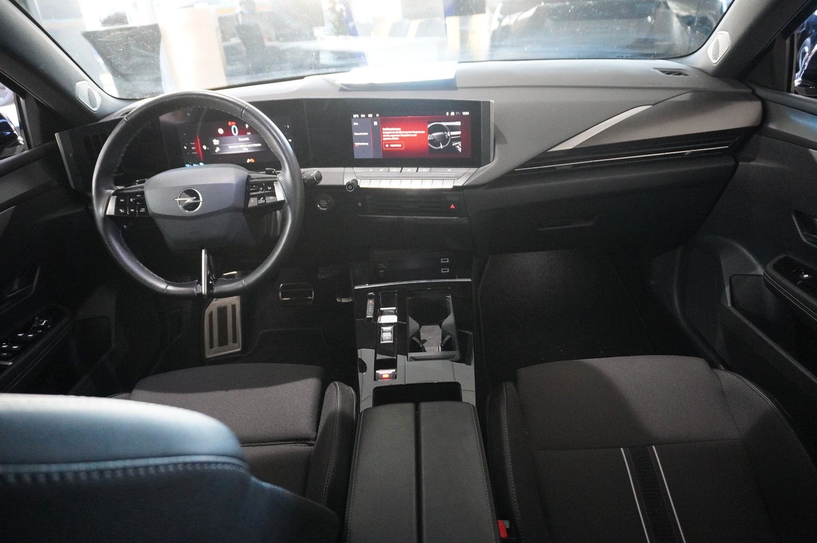 Fahrzeugabbildung Opel Astra L Lim. 1.6 HYBRID GS SPORT NAVI/360°/SPORT