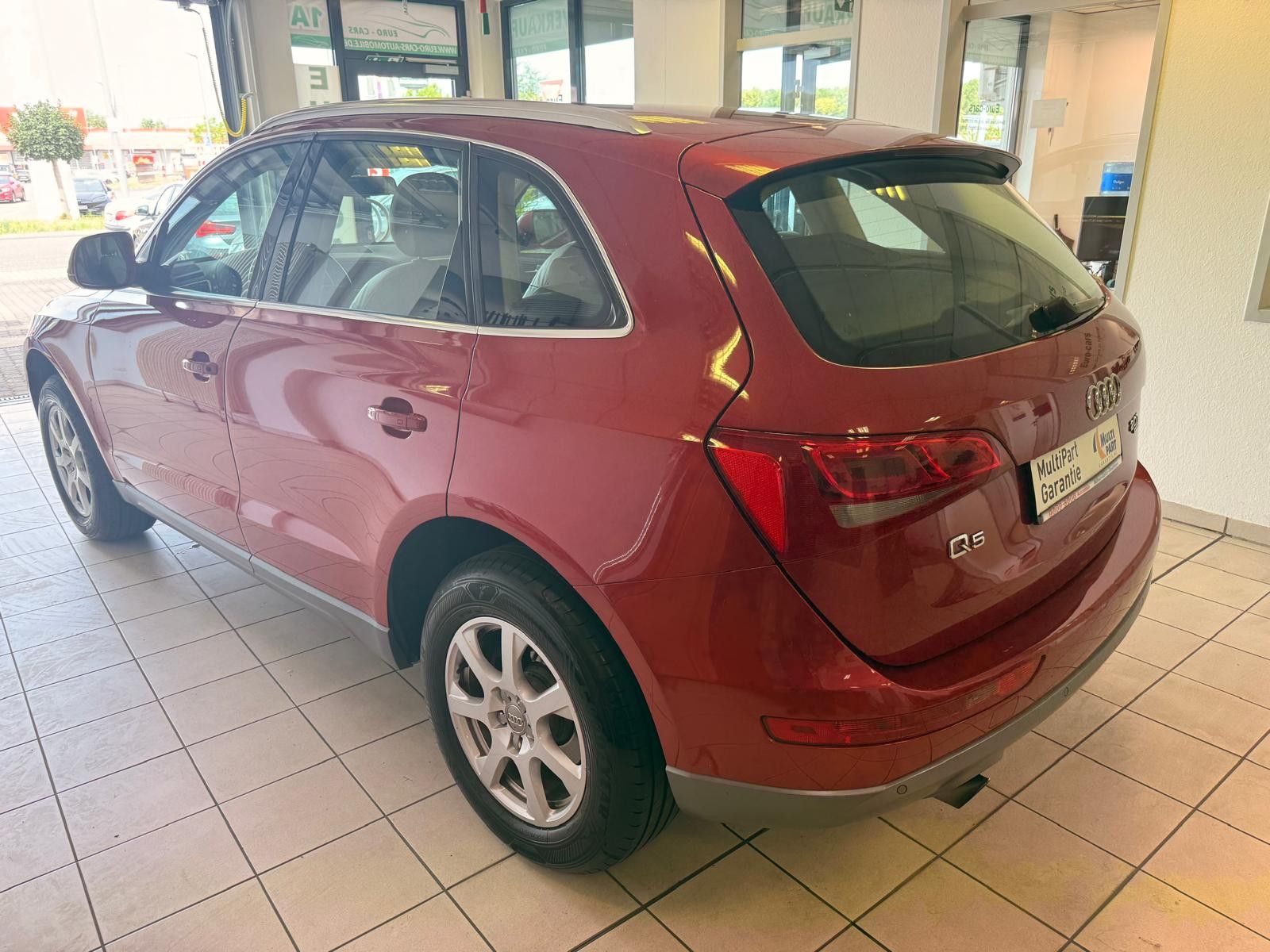 Fahrzeugabbildung Audi Q5 2.0 TFSI 132 kW quattro/AHK/8.FACH BEREIFT