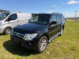 Mitsubishi Pajero 3,2 DI-D 4WD Instyle Automatik Instyle - Mitsubishi Pajero aus 2013