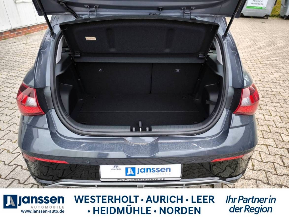 Fahrzeugabbildung Hyundai i20 Trend, Komfortpaket/Navi/Rückfahrkamera/Sitz