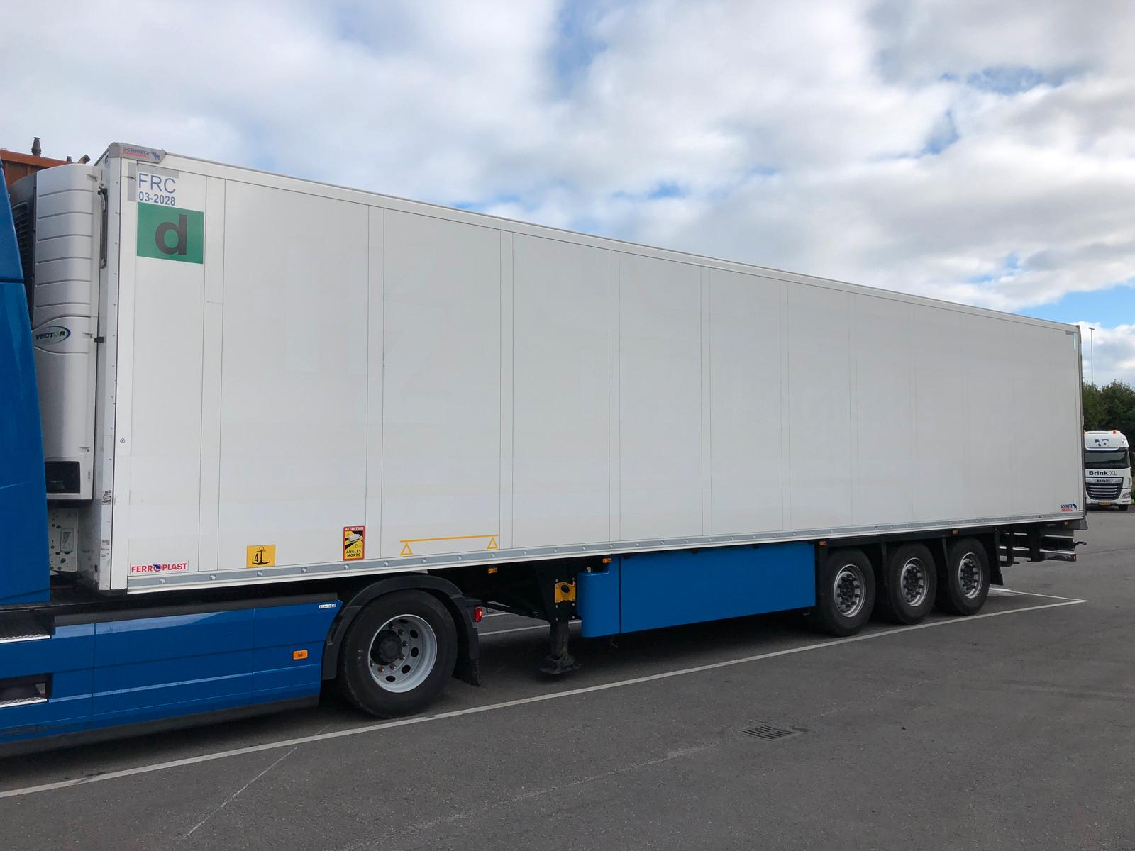Schmitz Cargobull Kuhler mit Carrier Vector 1550