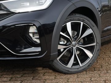 Volkswagen Taigo R-Line 1.5 TSI DSG Matrix-LED RFK