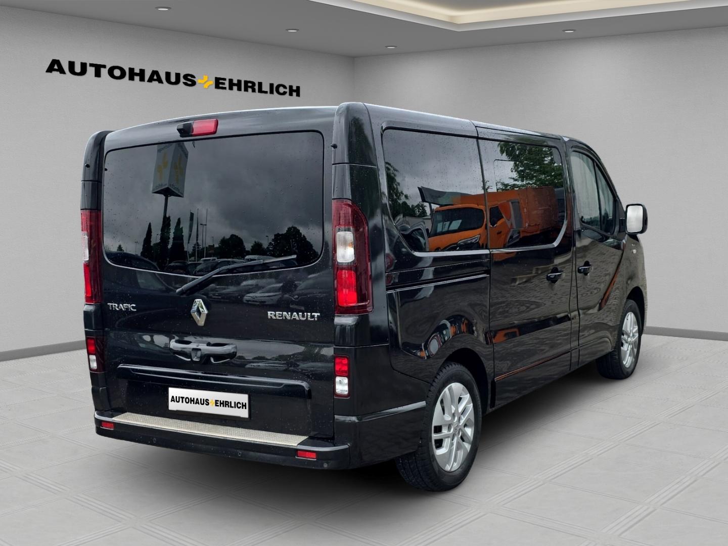 Renault Trafic Combi L1H1 SpaceClass 7 Sitzer+NAVI+PDC