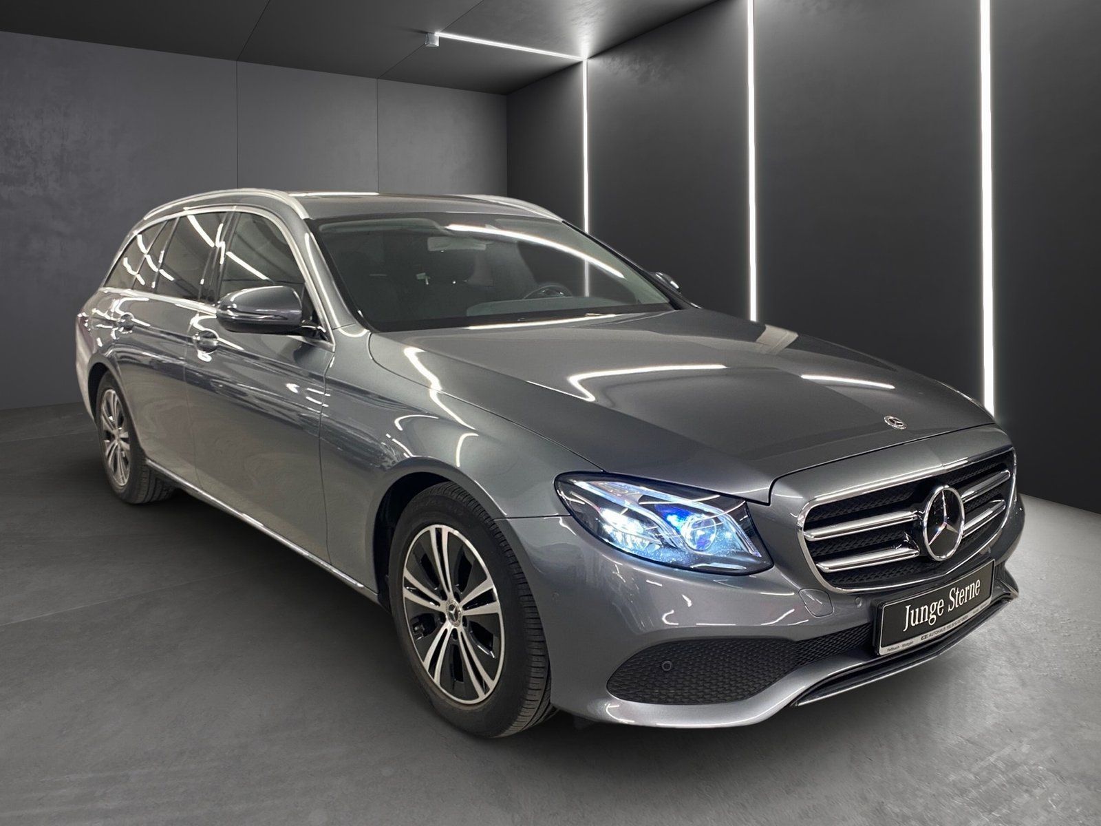 Fahrzeugabbildung Mercedes-Benz E 300 T Avant*Distro*Totwink*Multibeam*Comand*