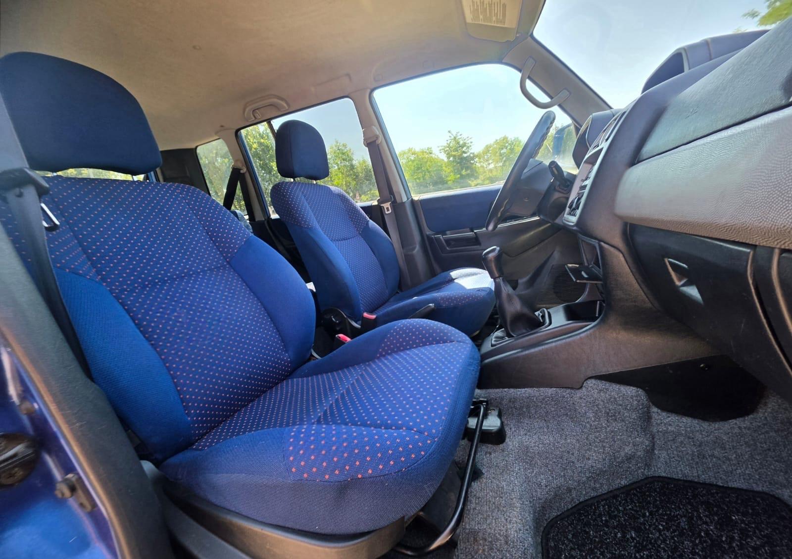 Mitsubishi Pajero Pinin 1.8 | 114 ch | BVM | Attelage fixe | Climatisation | Jantes alliage | Contrôle technique neuf