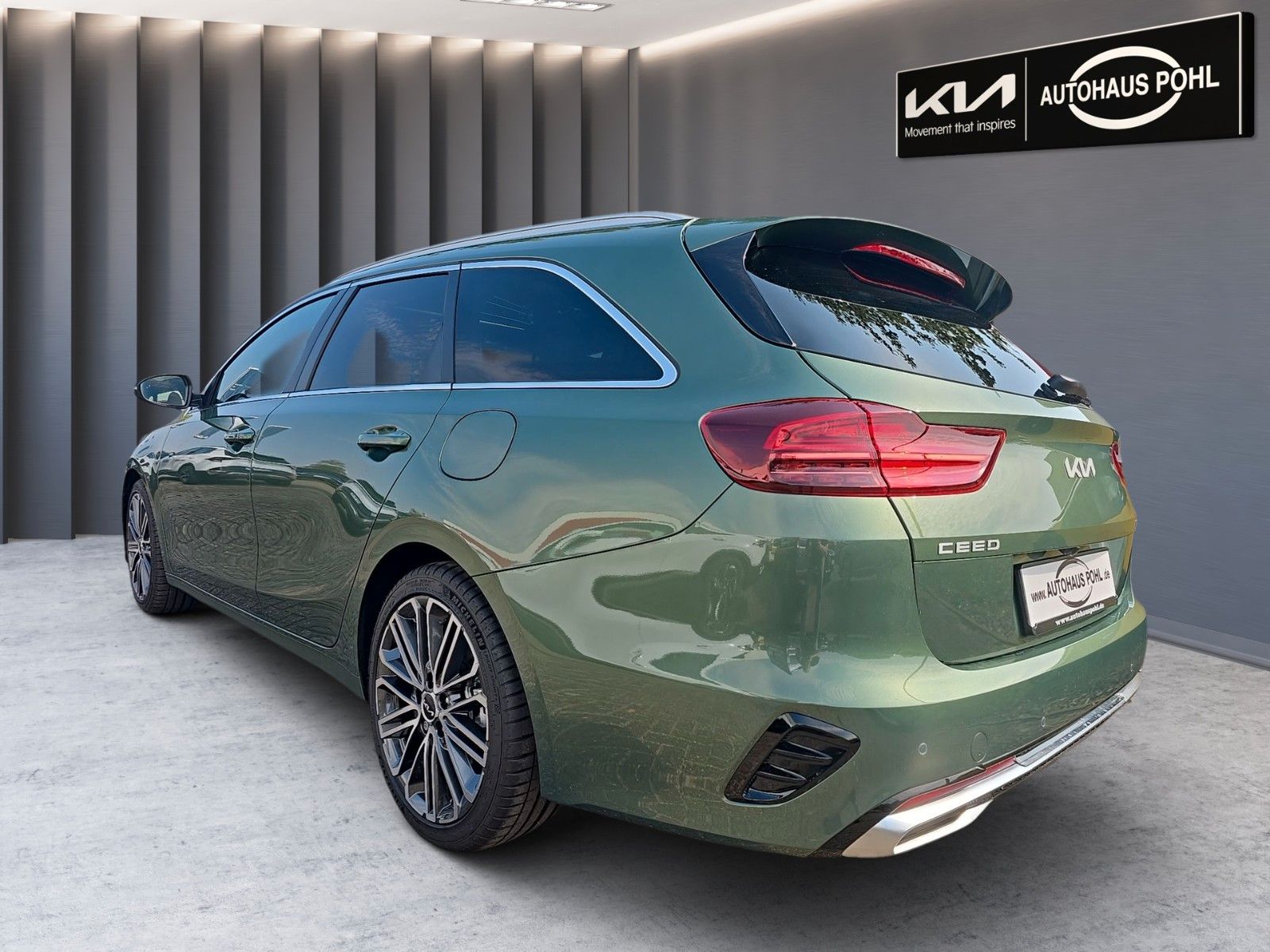 Fahrzeugabbildung Kia CEED_SW 1.5T DCT7 GTL TEC LEDER GD 18Z
