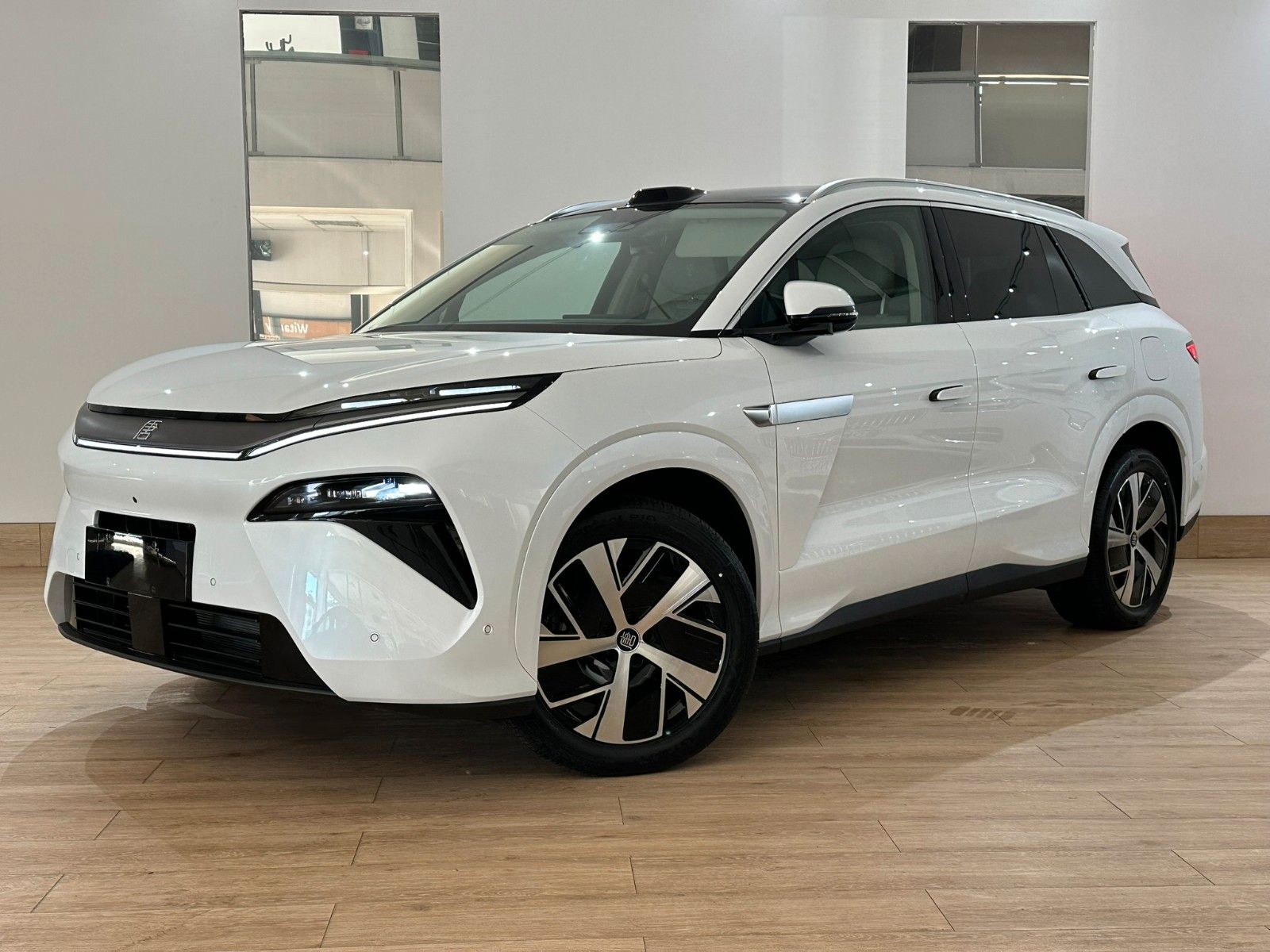 BYD TANG