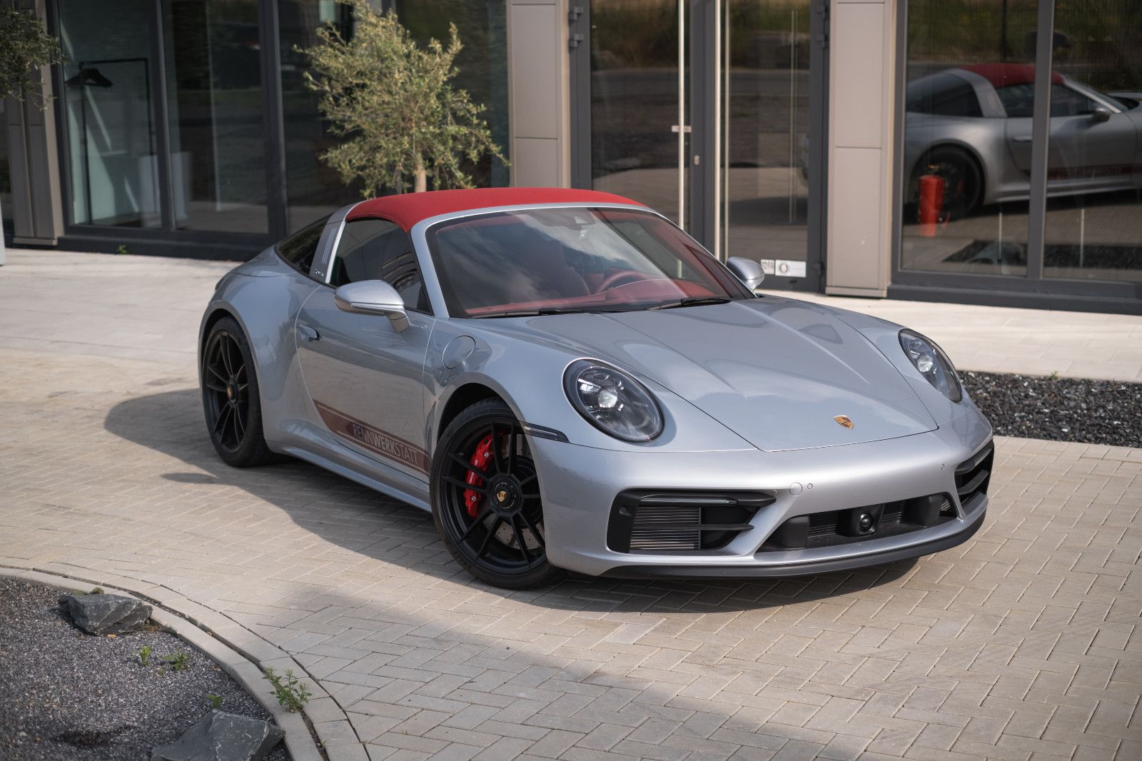 Fahrzeugabbildung Porsche 911/992 Targa 4 GTS, Lift, Matrix, 18-Wege, Inno