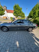 Mercedes-Benz E200 W213 - Mercedes-Benz 200 mit Benzin-Antrieb: Limousine