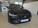 Volvo XC60 T6 Plus Black Edition Recharge AWD FourC - Volvo XC60: Schwarz