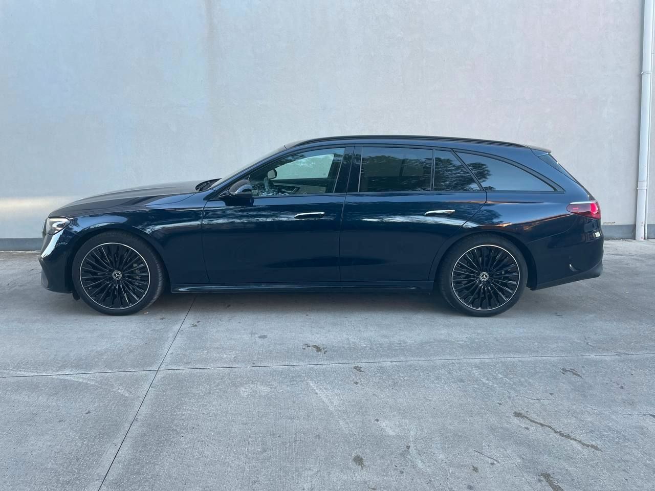 Mercedes-Benz Classe E - S214 - E SW 220 d Exclu imagem 3