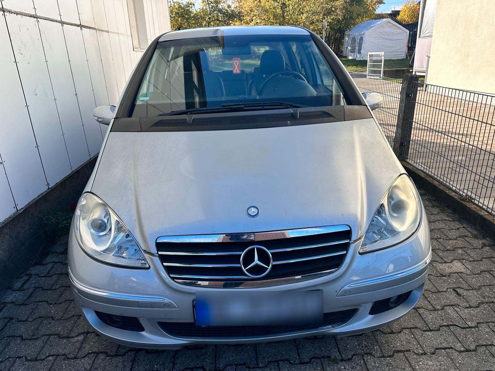 Mercedes-Benz A 200