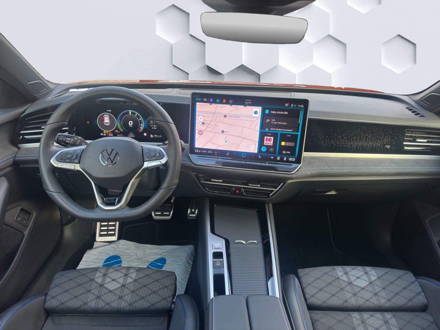 Passat Variant 1.5 TSI R-Line eHybrid 130 kW AHZ