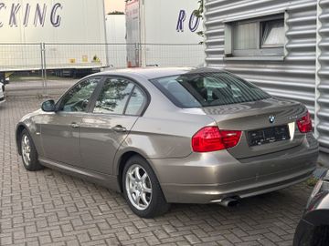 BMW 320 - 6