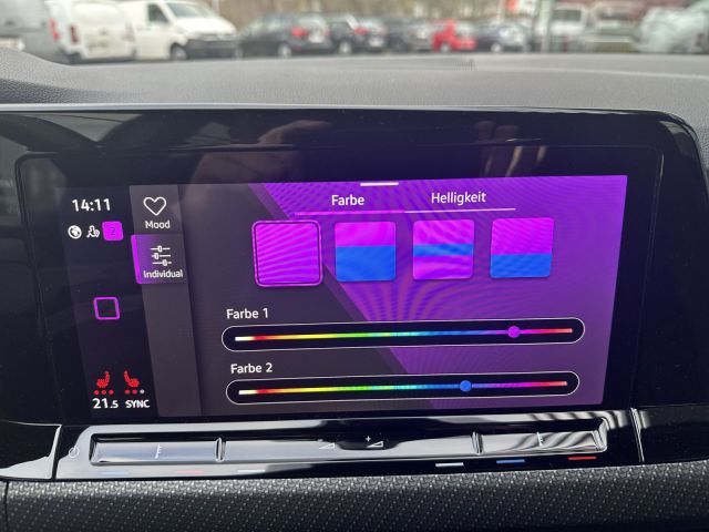 Golf VIII 1.5 eTSI DSG R-Line Black-Style 18 ALU