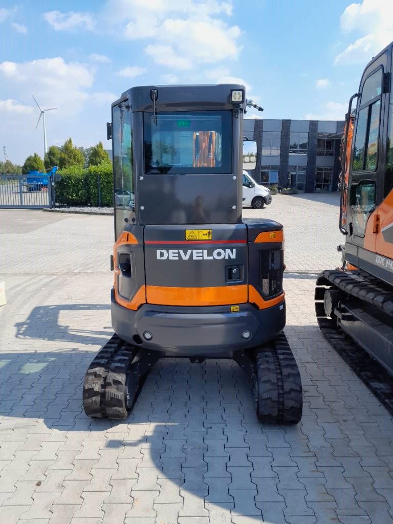 Fahrzeugabbildung Doosan DX 27 Z-7