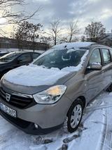 Dacia Lodgy TOP Zustand - silberne Dacia Lodgy