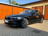 BMW 530 Baureihe 5 Lim. 530 e Sport Line - BMW 530 mit Hybrid-Antrieb: Automatik
