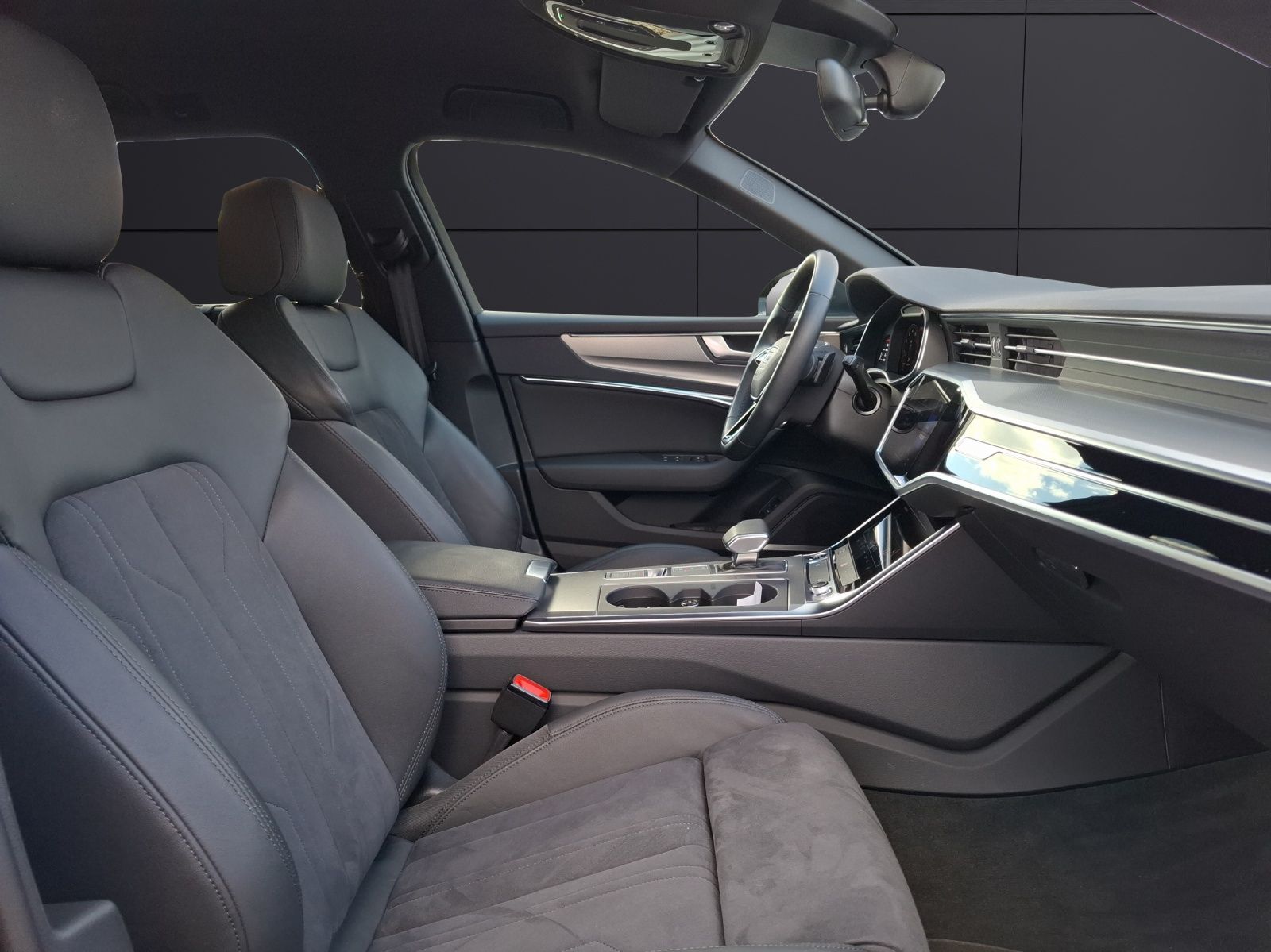 Fahrzeugabbildung Audi A6 Avant 55 TFSI sport quattro STH Matrix Luft A