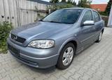 Opel Astra 1.6 Njoy Automatik - Opel Astra Njoy mit Benzin-Antrieb