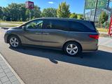 Honda Odyssey Minivan 8 Sitzer  - Honda Odyssey: Van