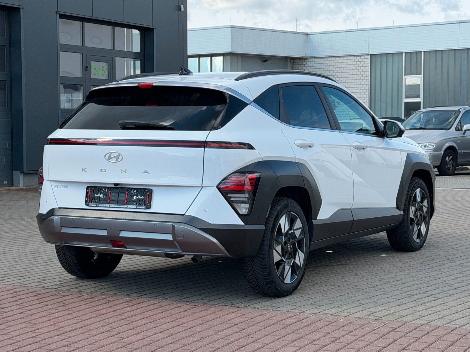 Fahrzeugabbildung Hyundai KONA 1.0 T-GDI Prime *Allwetter*ACC*LED*BOSE*360
