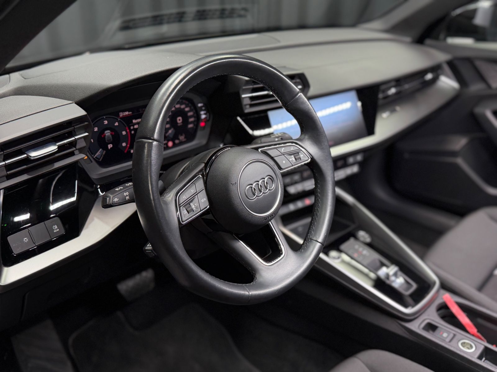 Fahrzeugabbildung Audi Audi A3 35 TDI Sportback advanced|AUTOMATIK|NAVI