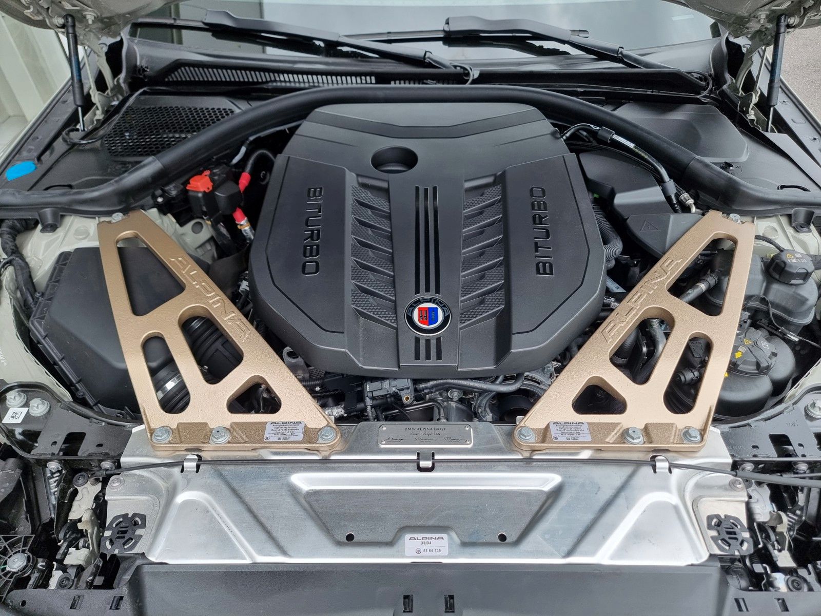 Fahrzeugabbildung ALPINA B4 3.0 Allrad GT/Neuzustand/Keramik+Foliert