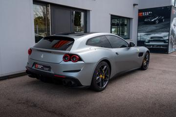 2017 Ferrari GTC4LUSSO — фото 6