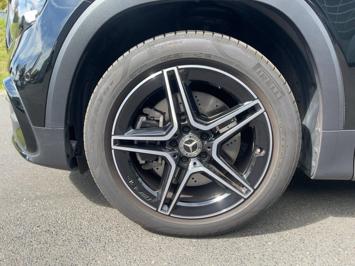 Fahrzeugabbildung Mercedes-Benz GLB 220 d 4M AMG/Night/Pano/Kamera/AHK