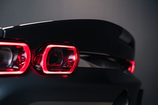 Fahrzeugabbildung Ferrari SF90 Fiorano, Karbon, 20´´Diamond, Kamera, Folie