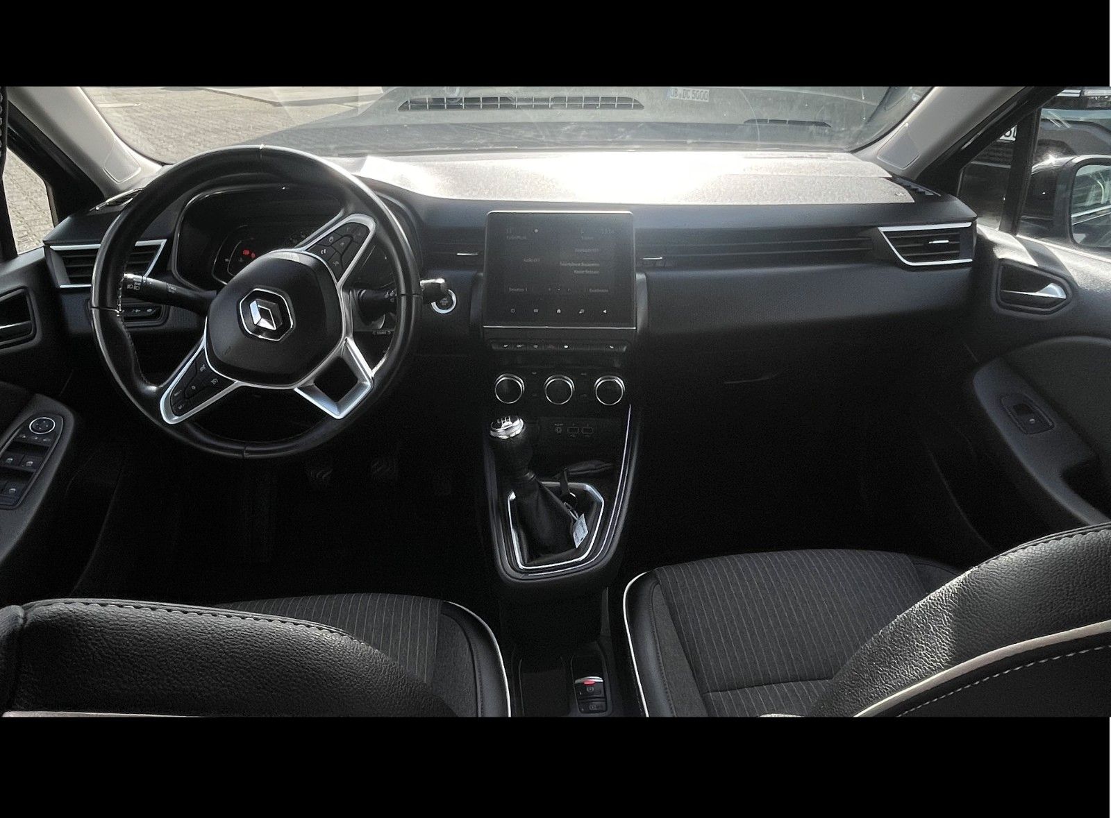 Fahrzeugabbildung Renault Clio Intens TCe140