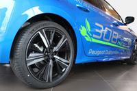 Peugeot 308 GT Pack Hybrid 225 e-EAT8 ++NAVI++RFK