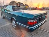 Mercedes-Benz E 320 - Mercedes-Benz 320: 320e